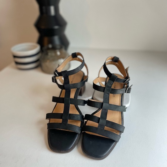 Lucky Brand Sandals - Picture 3 of 3